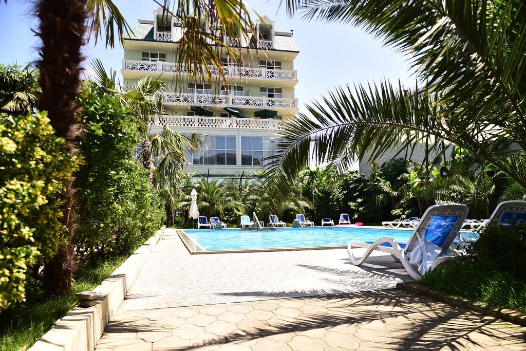 National Hotel Kobuleti Exteriör bild